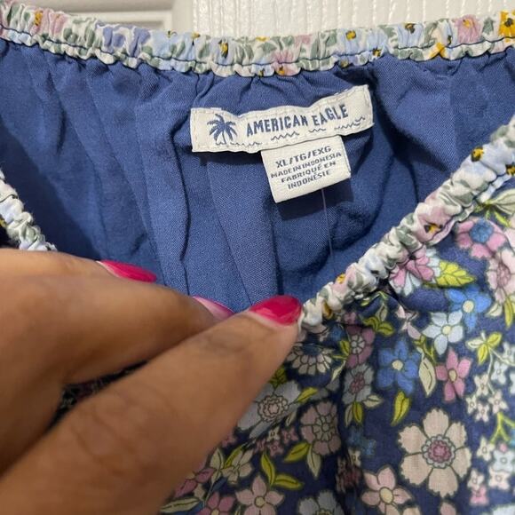 American Eagle Blue Floral Boho Pull on Crop Top size XL - Picture 3 of 5